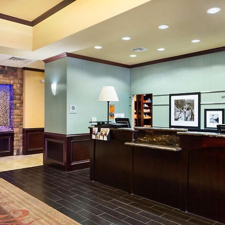 Hampton Inn&Suites Mission Extérieur photo